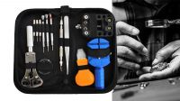 Kit de herramientas con llaves y acessorios para reparación relojes